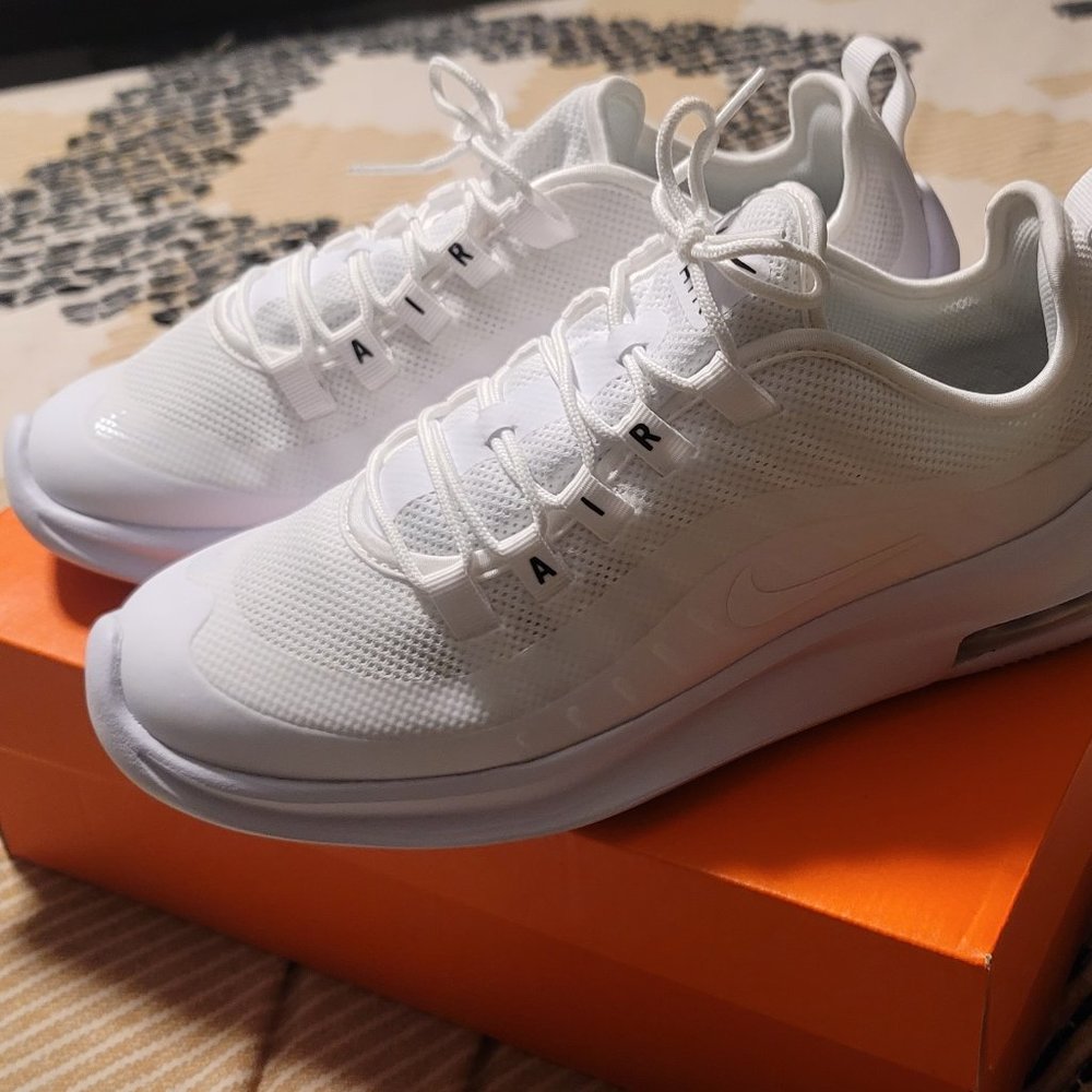 Wmns Nike Air Max Axis 'White' AA2168-100